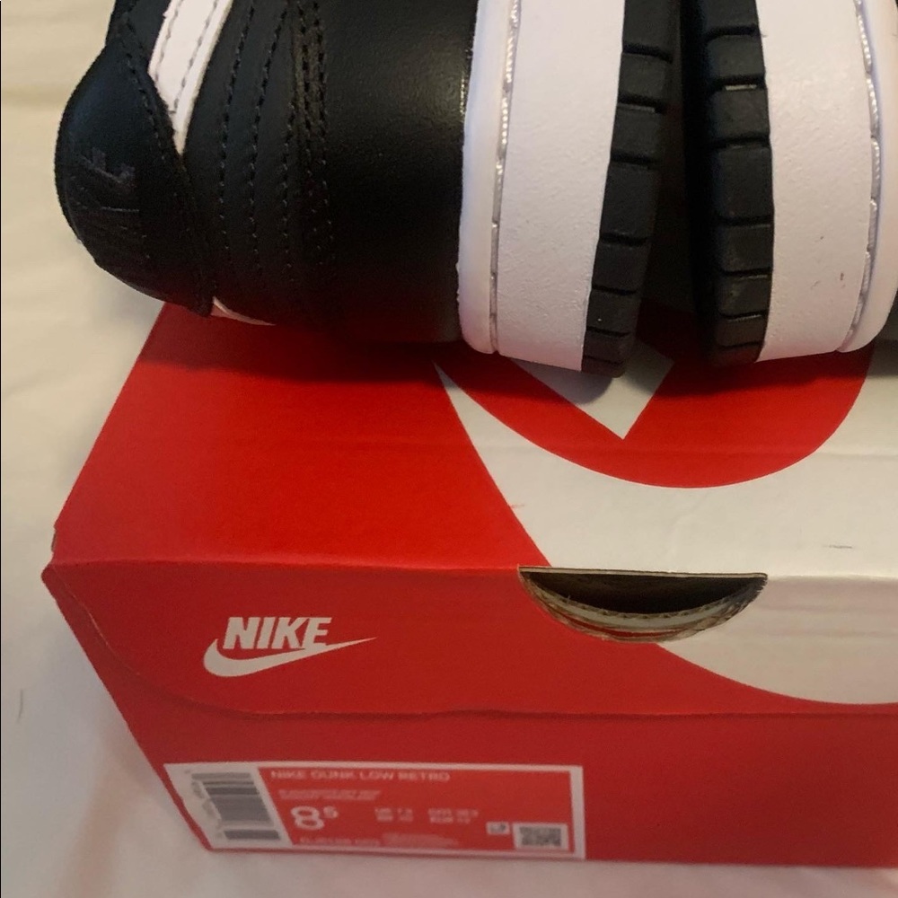 Nike Dunks Reverse Pandas - image 5